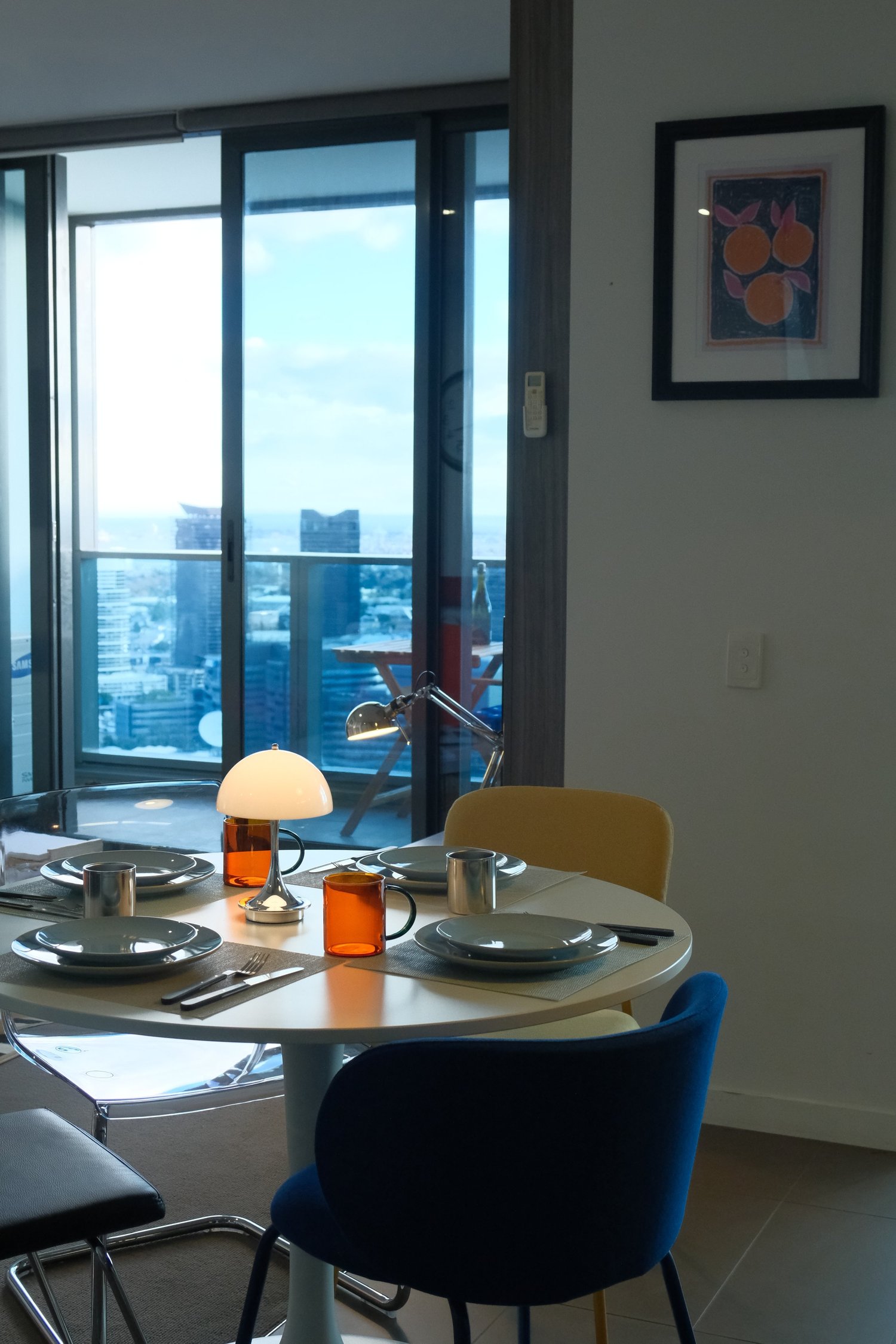 Bauhaus Pop Apartment — property photography 3