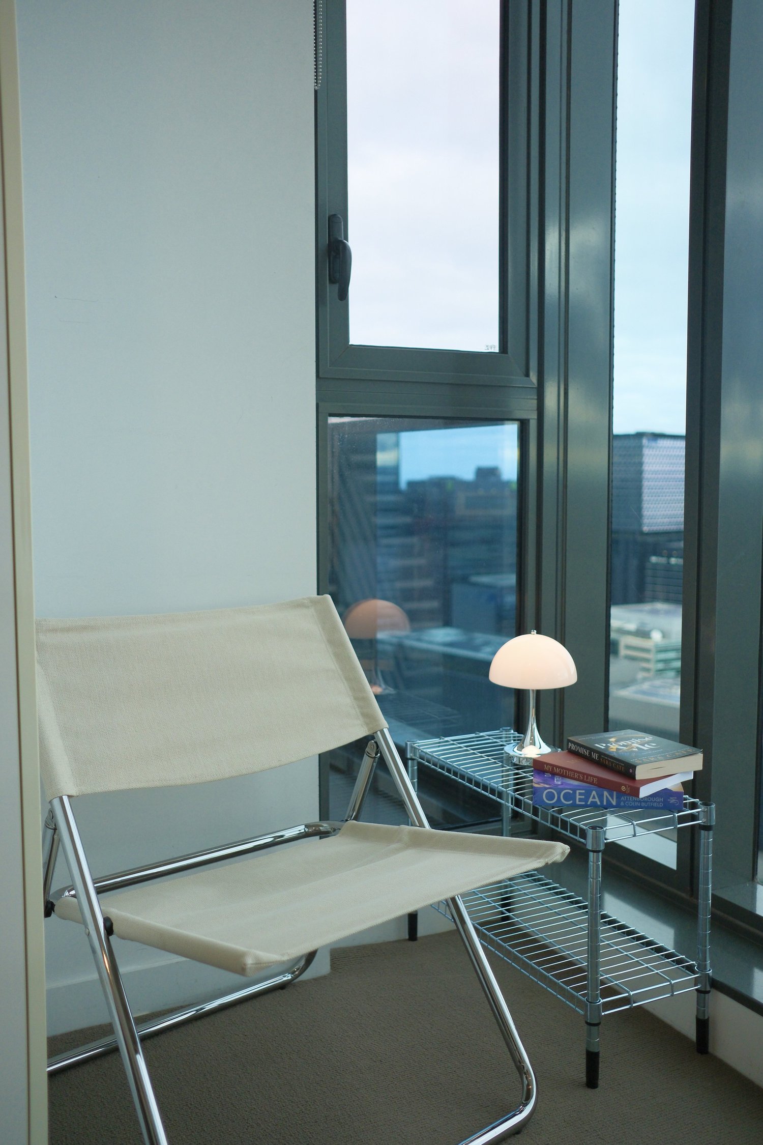Bauhaus Pop Apartment — property photography 6